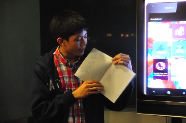 Jason Chee - demoing his app
