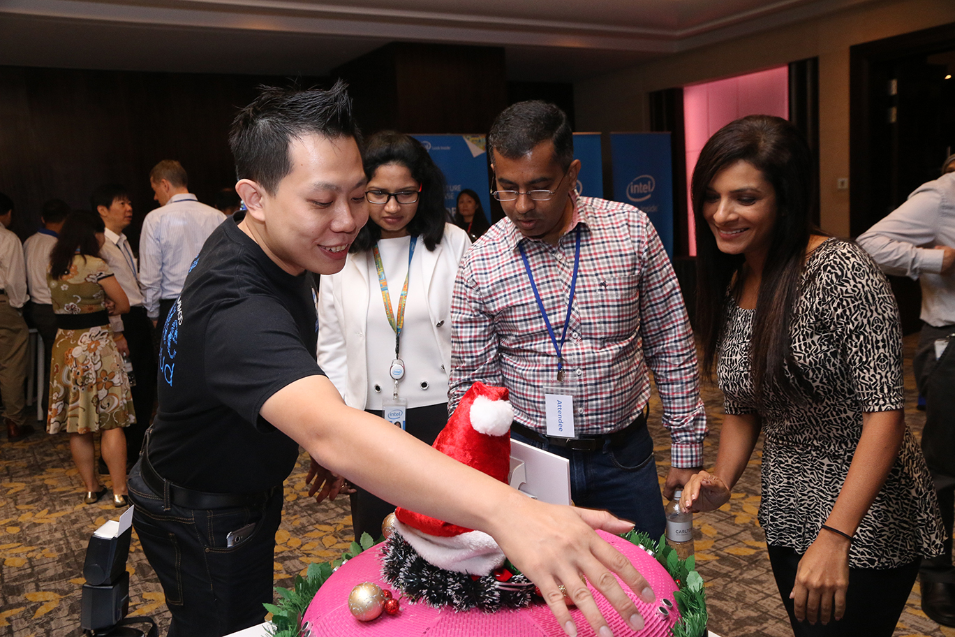 Here, an Intel Engineer is explaining the concepts behind this Maker Project.